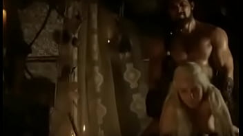 thumb game of thrones  daenerys emilia clarke a clar a clarke a clarke