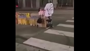 In the middle of the voyeur street
