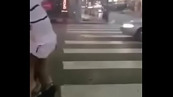 In the middle of the voyeur street