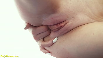 Gelenke Knacken, Nackt