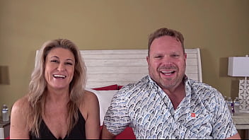 Amadores desesperados escalando gostosas peitudas bbw milfs tendo suas bucetas apertadas fodidas com muita força por um pau grande