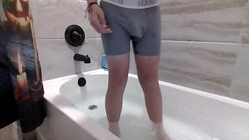 Pissing myself while i'm hard