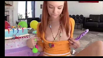 thumb follando a una  culona en su cumplea mplea