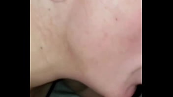 Mega Nahaufnahme - Sie verwöhnt meine pralle Eichel bis zum Wahnsinn!