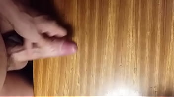 I had an explosive cum on the table