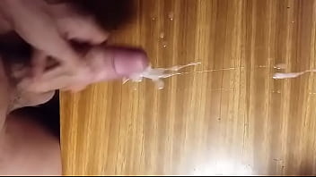 I had an explosive cum on the table