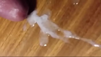 I had an explosive cum on the table
