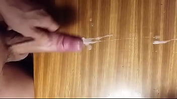 I had an explosive cum on the table