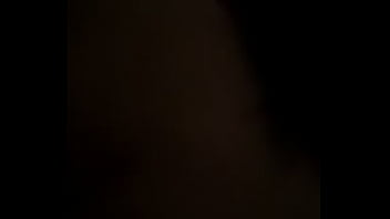 Pendant Que La Famille, Nous Dans Le Salon En Train De Passer Un Bon Moment