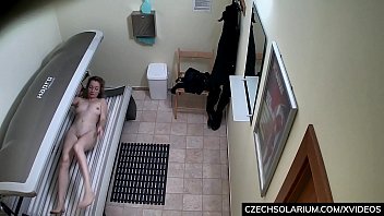 Slow Pussy Masturbation in Solarium Tube