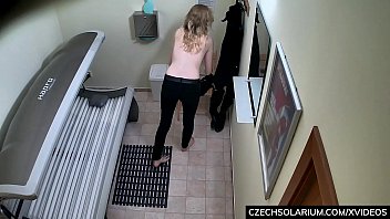 Slow Pussy Masturbation in Solarium Tube