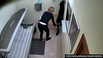 Slow Pussy Masturbation in Solarium Tube