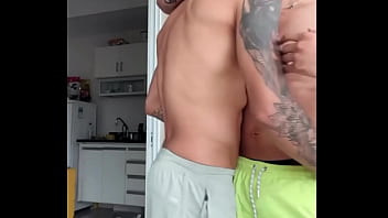 thumb yuri diaz e ric  k extras  