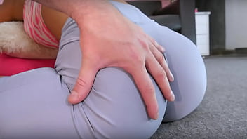 thumb beautiful babe  round ass huge cameltoe stretc cameltoe stretc cameltoe stretch