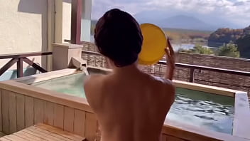 [Open-air bath with a view of Mt. Fuji, Shizuoka]