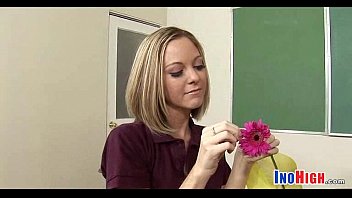 Legales Junges Mädchen Wird Genagelt 8 81