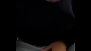 体育馆女卫生间正面镜头高清偸拍好多运动服年轻妹子方便来 2025 | XXX18->