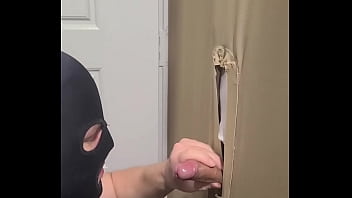 Another uncut latino construction worker stopped by he's a moaner