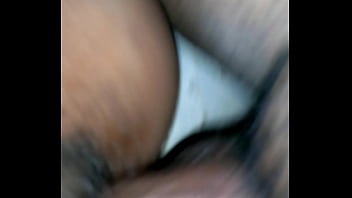 thumb elle encaisse t  out  