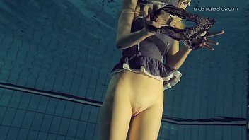 Duna Bultihalo underwater naked babe