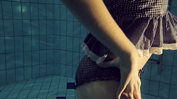 Duna Bultihalo underwater naked babe