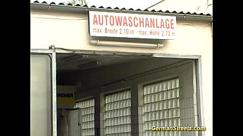 pickup German for backseat facial