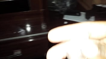 thumb gato enfia o de  do e gelo no cu finger and ic u finger and ice finger and ice