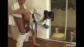 thumb can anybody ide  ntify this video title or act eo title or actr o title or actr