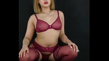 妈妈保着8岁女儿让14岁儿子操 2025 | XXXXVideo