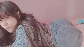 Amateur teen girl playing with her pussy - Hana lily    