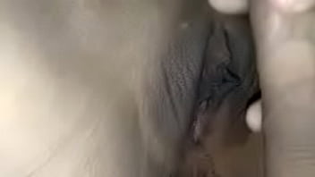 Fucking the pussy of a Thai student girl, beautiful pussy, big clit, worth licking so thrillingly, the cock ejaculates into the clit hole.