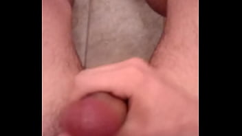thumb punheta gostosa  com gozada  