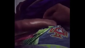 ELE BATENDO PUNHETA