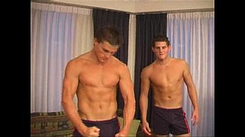 Aussie Surfer Twins