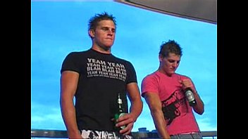 Aussie Surfer Twins