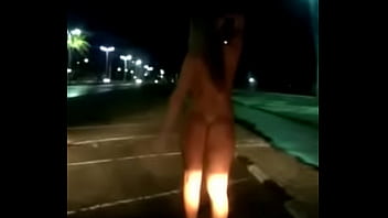 Exibidinha, peladinha, naughty on the street...