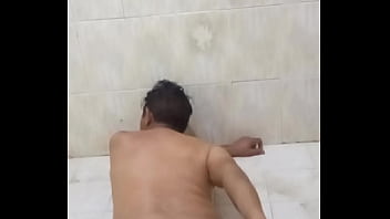 Como me disfruto mi gran dildo..