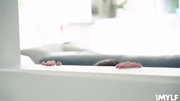 thumb exposed1mp4   