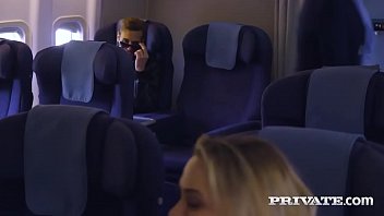 Private.com Follando en un avión