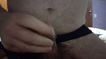 Puta comendo seu corninho