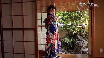 Ayumi Shinoda, the most sexy mature AV actress, is here! I 2