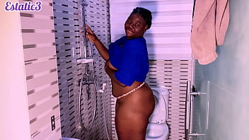BBW bathroom masturbation