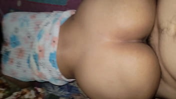 Cogeme pronto, porque mi hijo va a llegar del colegio, madre soltera dando el culo por ayuda economica!! Cogiendo a una Mamá soltera!!