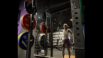️️ Do you like to go to the gym? Let me know your favorite workout routines or what motivates you to h...