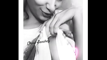 Tu veux te branler avec moi ? Mp moi je suis dispo pour des shows priv&eacute_s...