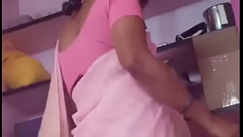 Friend mom  paathu enjoy pnunga frds