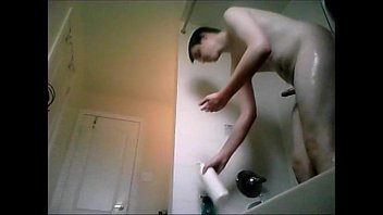 Shower Voyeur