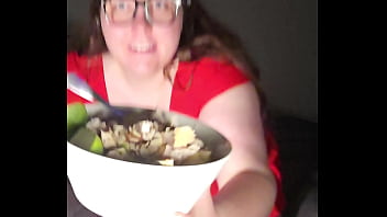 ASMR Huge Salad Mukbang: BBW Crunching and Gulping (4K Portrait)