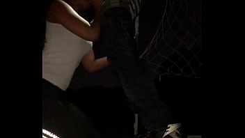 BESTE FREUNDINNEN BEIM FUSSBALL-FIEBER (LUTSCHT DEN SCHWANZ WIE EINE MEISTERIN)