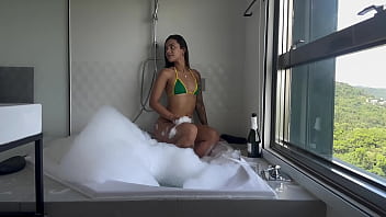 thumb fudendo a turis  ta na jacuzzi depois do sunse depois do sunset epois do sunset